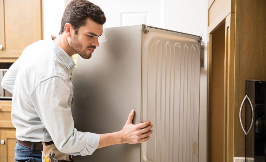 Refrigerator repair expert
